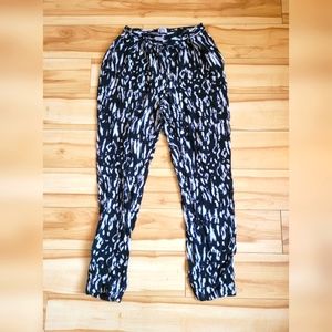 Black and white Vero Moda pants